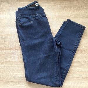 Old Navy Mid-Rise Rockstar Super Skinny Jeggings